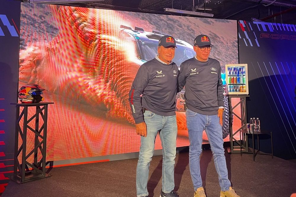 Carlos Sainz y Lucas Cruz