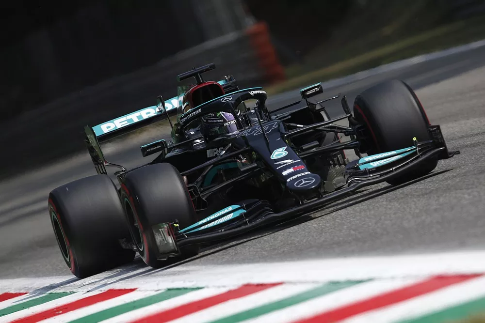 Lewis Hamilton, Mercedes W12