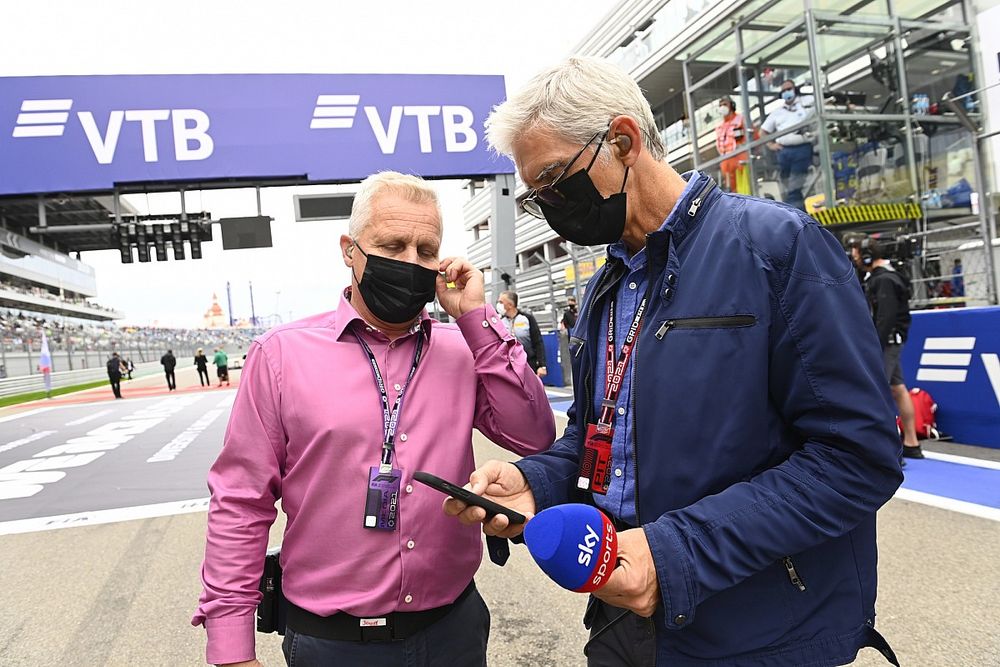 Damon Hill and Johnny Herbert, Sky Sports F1, on the grid