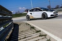 Gagacki zmienia samoch&oacute;d