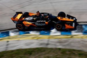 O'Ward top 3 en último día de pruebas de la IndyCar en Sebring