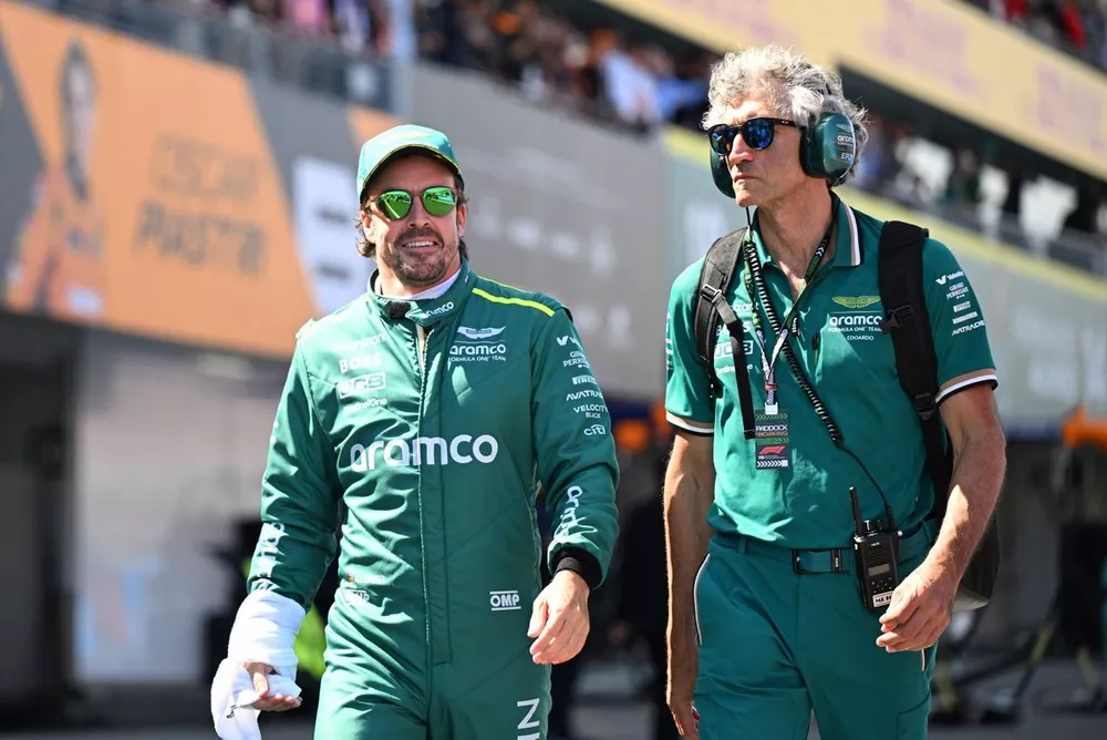 Fernando Alonso, Aston Martin F1 Team