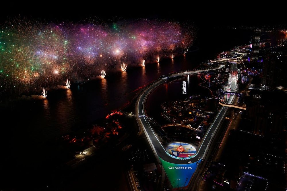 Fuegos artificiales en Yeda