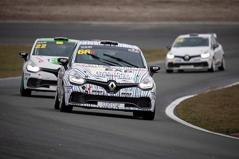 Szymon Jabłoński, Renault Clio Cup