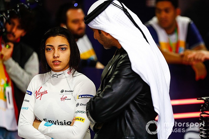 Fotogallery: tante ragazze al volante nei test di Formula E in Arabia Saudita
