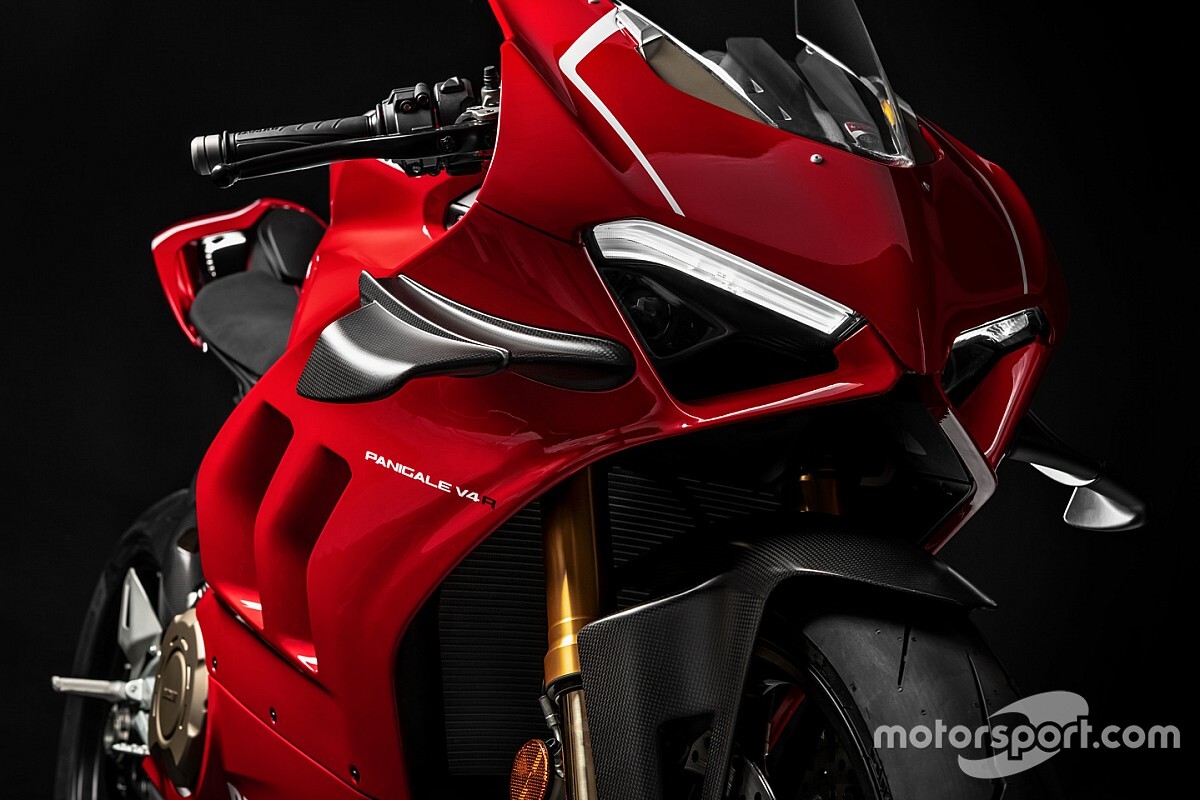 Галерея: новий мотоцикл Ducati Panigale V4R для світового Супербайку сезону-2019