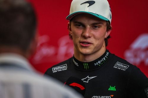 F1: Hamburgueria australiana se desculpa por 'amaldiçoar' temporada de Piastri