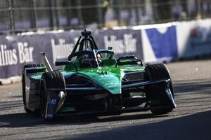 F&oacute;rmula E M&eacute;xico: Buemi roba la pole a Barnard en un controvertido final