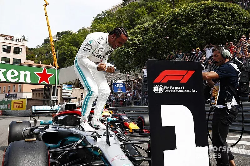 Polesitter Lewis Hamilton, Mercedes AMG F1