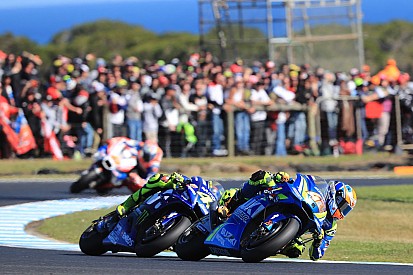 Vinales kacaukan balapannya, Rins murka