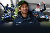 Hay Valentino Rossi en coches para rato... pero en menores dosis