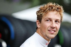 A Lawson "le encantar&iacute;a correr en Estados Unidos" tras probar un simulador de NASCAR