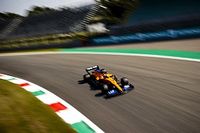 Sainz: "Viernes prometedor, estamos desarrollando bien el coche"