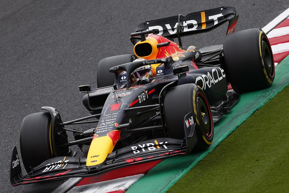 1/18レッドブルF1RB18 Mフェルスタッペン2022年日本GP 1/18 Red Bull RB18 Winner Japan GP 2022 Champion Max