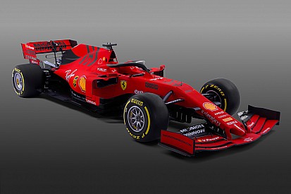 Ferrari, 2019 F1 aracı SF90'ı tanıttı!