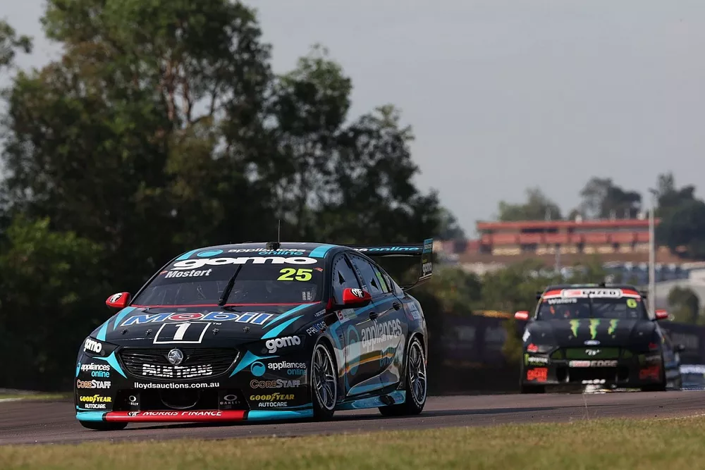 Chaz Mostert, Walkinshaw Andretti United Holden