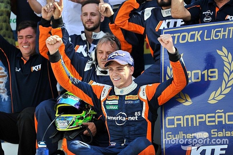 Guilherme Salas é campeão da Stock Light 2019