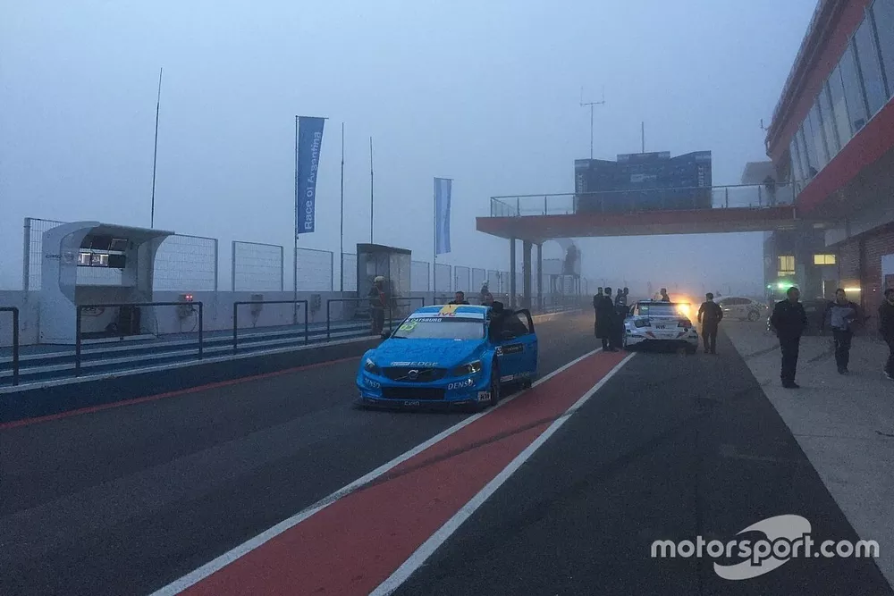 La nebbia sulla pista di Termas de Rio Hondo