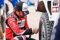 Los pinchazos, una pesadilla para los top en el Dakar