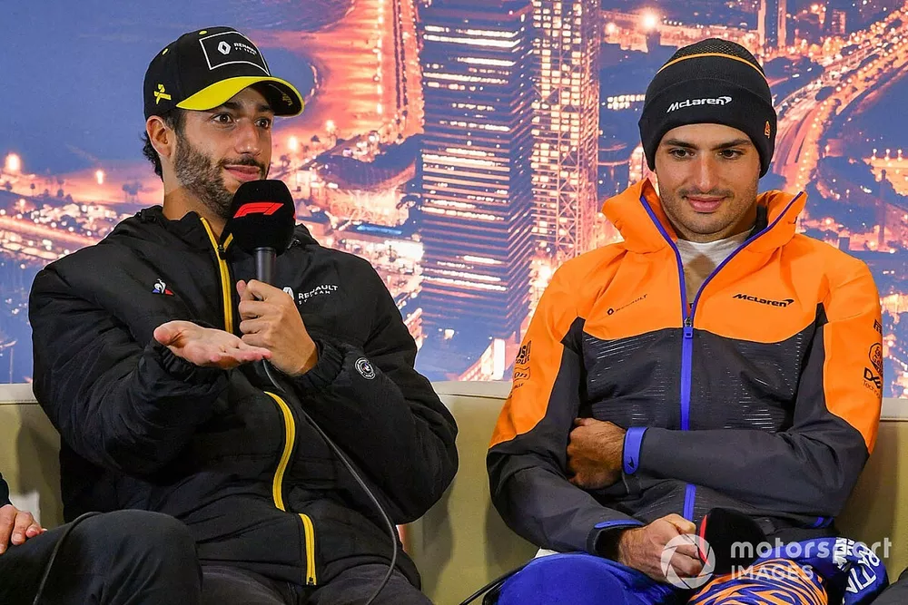 Daniel Ricciardo, Renault F1, and Carlos Sainz Jr., McLaren, in the press conference