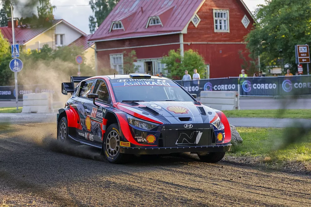 Oliver Solberg, Elliott Edmondson, Hyundai World Rally Team Hyundai i20 N Rally1