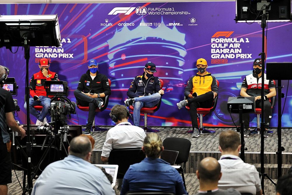 Charles Leclerc, Ferrari, Mick Schumacher, Haas F1 Team, Max Verstappen, Red Bull Racing, Lando Norris, McLaren, Guanyu Zhou, Alfa Romeo F1 Team, en la rueda de prensa