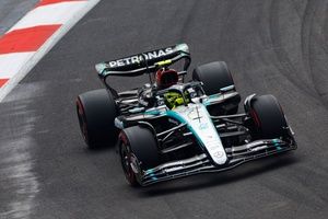 Mercedes se sincera sobre los factores que perjudicaron a Hamilton con el W15