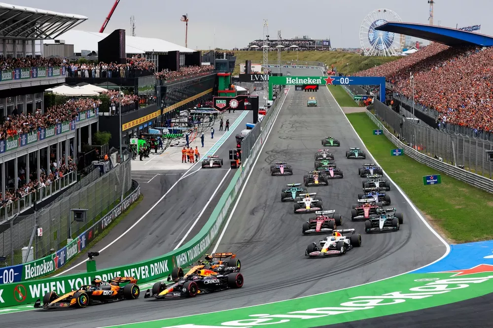 Start van de Dutch GP in Zandvoort