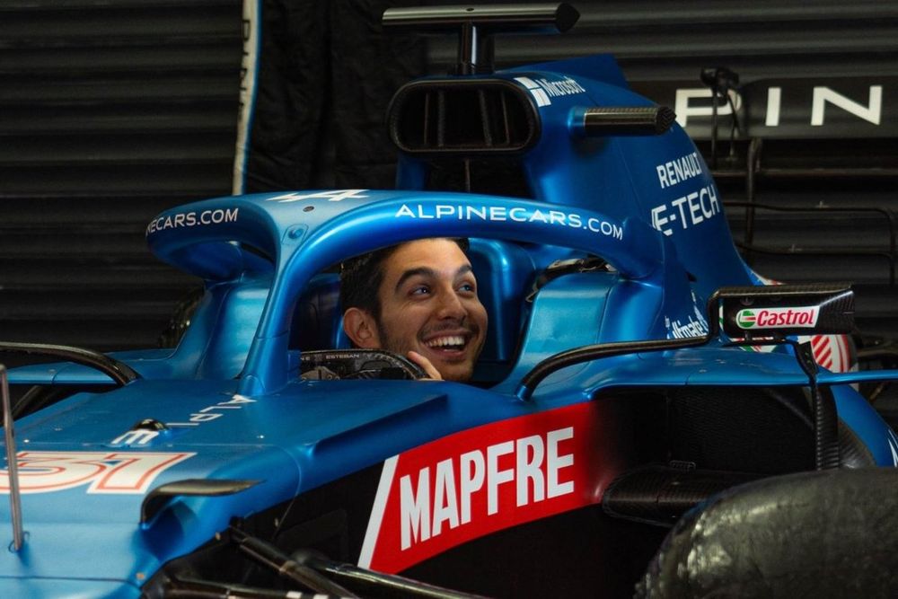 Ocon con su coche ganador