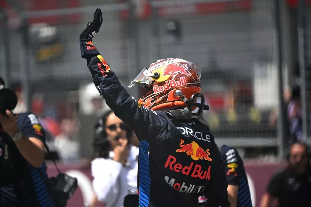 Max Verstappen, Red Bull Racing, 1st position, waves from Parc Ferme after the Sprint