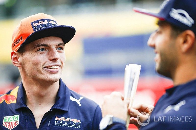 Max Verstappen, Red Bull Racing, Daniel Ricciardo, Red Bull Racing