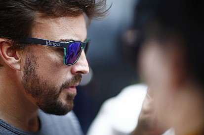 Alonso: "Via dalla McLaren prima della fine della stagione? Non è vero!"