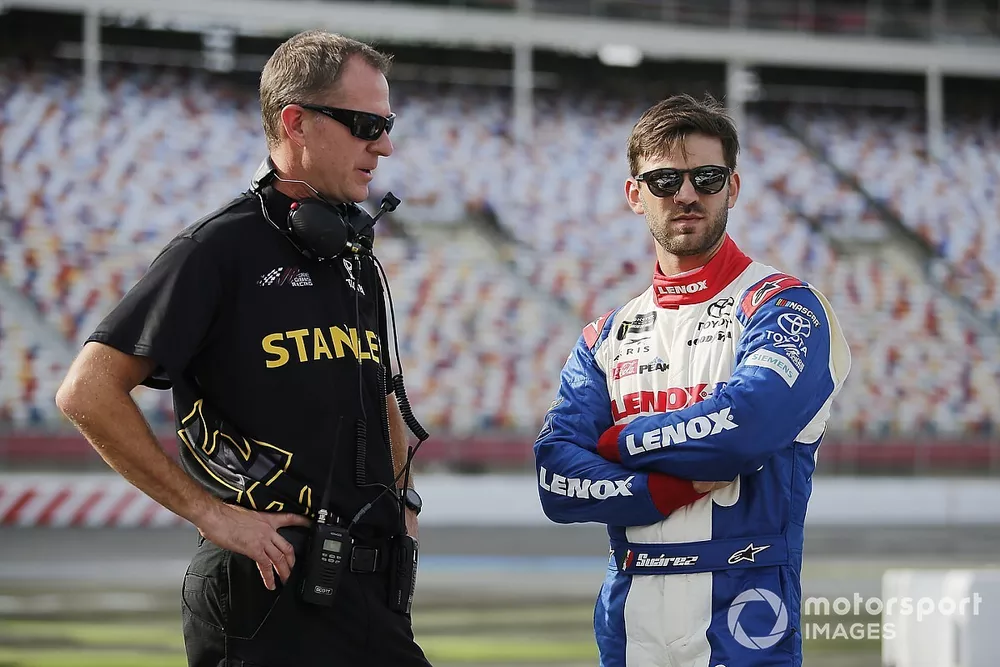 Daniel Su&aacute;rez, Joe Gibbs Racing, Toyota Camry Lenox Scott Graves