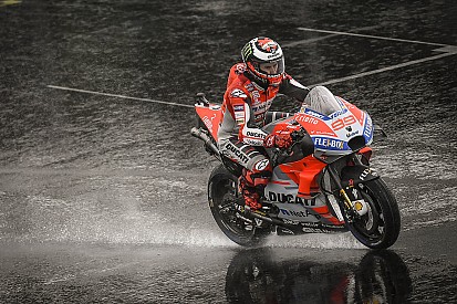 Por drenagem, MotoGP fará cortes no asfalto de Silverstone