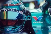 Alonso capitanea Aston Martin F1: pide calma y un reseteo en verano