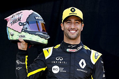 Ricciardo, 2019 sezonunda yarışacağı kask tasarımını tanıttı!