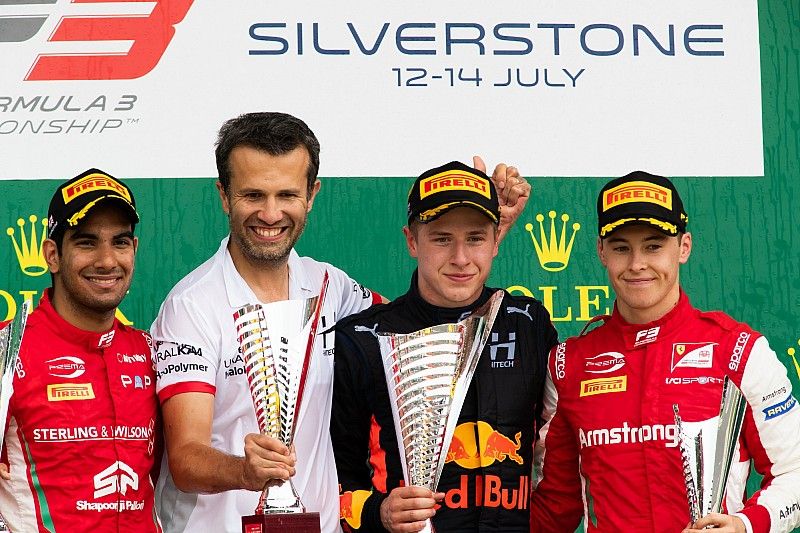 Juri Vips, Hitech Grand Prix, Jehan Daruvala, PREMA Racing, Marcus Armstrong, PREMA Racing, Christophe Perrin, Team Manager, Hitech Grand Prix