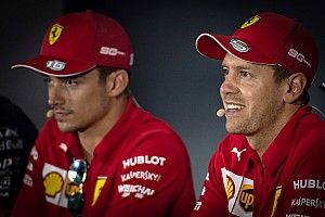 Chefe da Mercedes: dupla da Ferrari está criando uma rivalidade