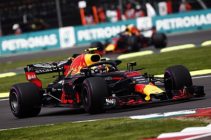 Daniel Ricciardo ci ripensa, sarà al via delle ultime due gare stagionali con la Red Bull