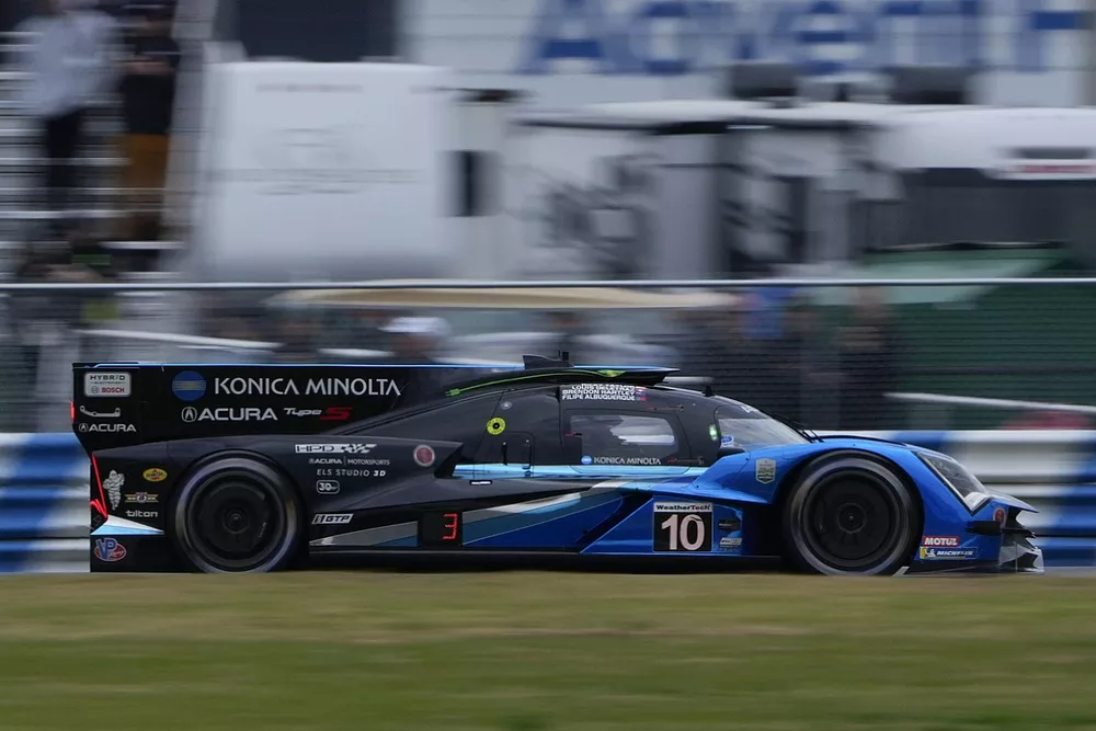 #10 Wayne Taylor Racing Acura ARX-06: Ricky Taylor, Filipe Albuquerque, Louis Deletraz, Brendon Hartley
