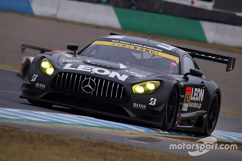 #65 LEON PYRAMID AMG