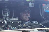 Sainz espera sufrir en el Dakar tras un mal inicio en el Pr&oacute;logo