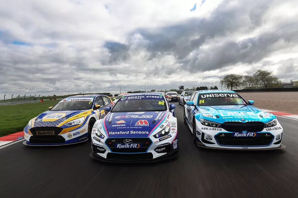 Ashley Sutton, NAPA Racing UK Ford Focus ST, Tom Ingram, Bristol Street Motors with EXCELR8 Hyundai i30 N Fastback, Jake Hill, Laser Tools Racing with MB Motorsport BMW 330e M Sport 
