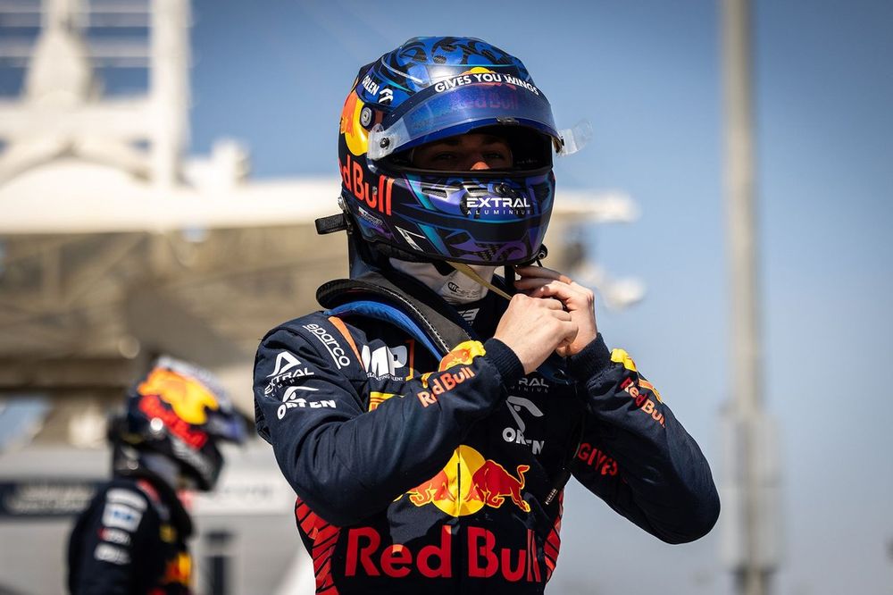 Kacper Sztuka, MP Motorsport  