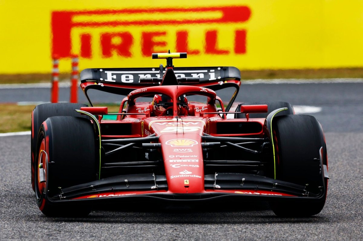 フェラーリ 鈴鹿フォーミュラ 1 VIP ダウンベスト レッド carlos-sainz-ferrari-sf-24-2.jpg