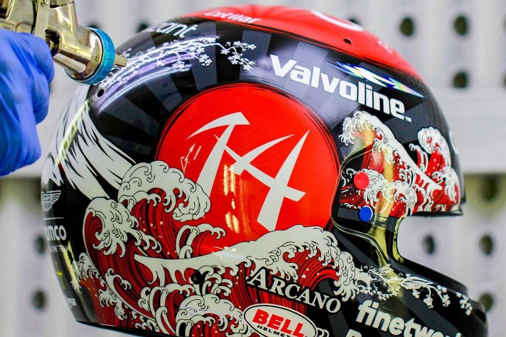 Casco de Fernando Alonso, Aston Martin F1 Team 
