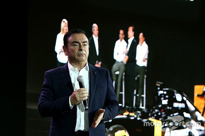 Nuove accuse a carico di Ghosn: l'ex presidente di Nissan e Renault rimane in carcere