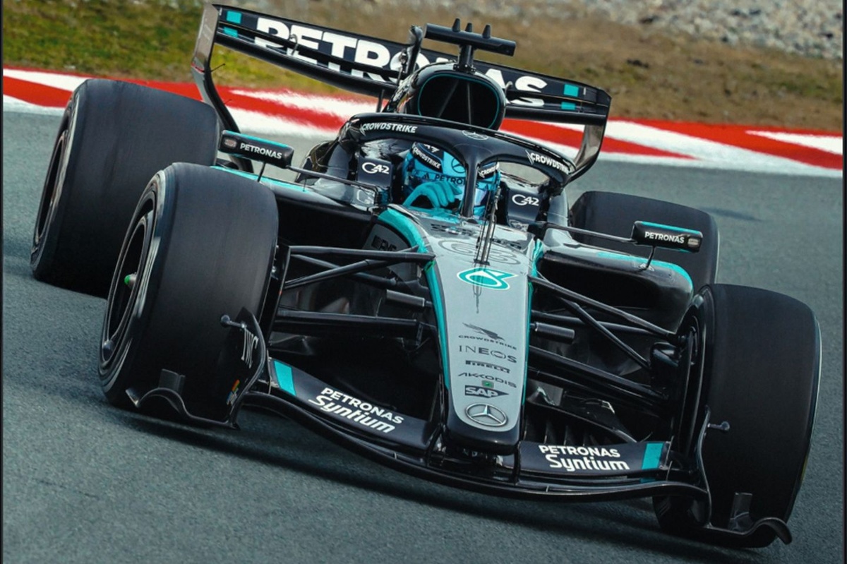 F1 | Test Barcellona, Day 4: Russell martello. Aston, esordio e stop in pista