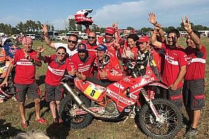 'HIMOINSA Team, la roja del Dakar', la historia de David contra Goliat