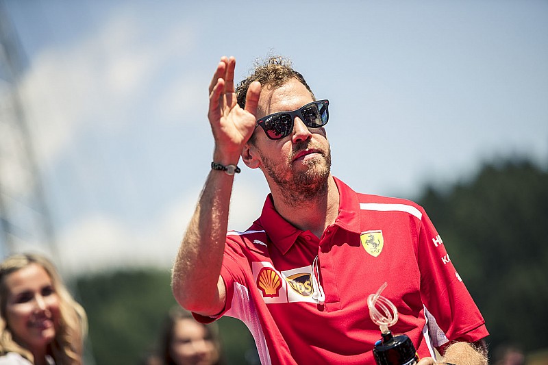 Mondiale Piloti F1 2018: Vettel salta di nuovo davanti a Hamilton di un punto